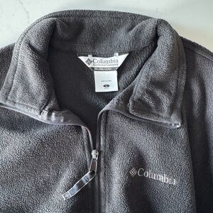 Columbia size Large